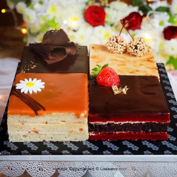 SIGNATURE FOUR IN ONE CAKE - 1KG (2.2LBS) - Lassana Cakes - in Sri Lanka